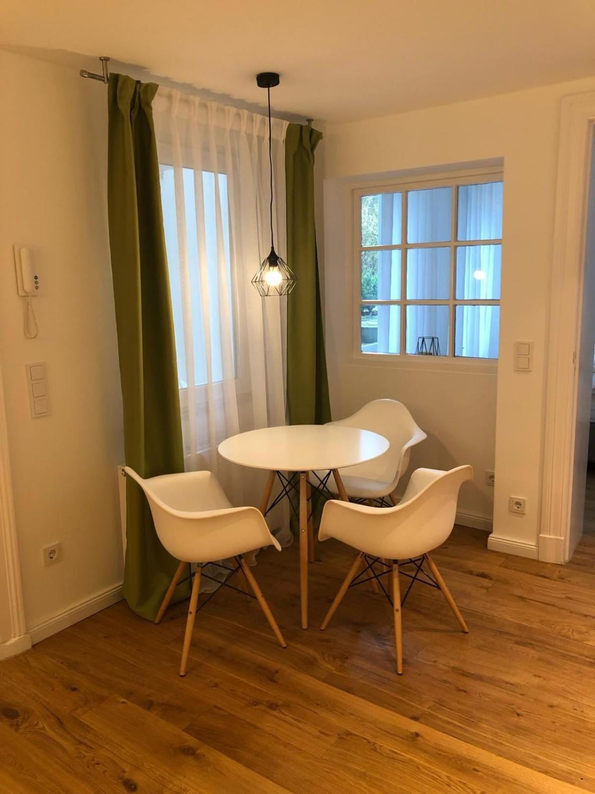 Eine Kleine Gemuetliche Wohnung ハンブルク エクステリア 写真